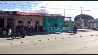 Caravana de motos en Cifuentes Villa Clara Cuba [upl. by Ardnosac566]