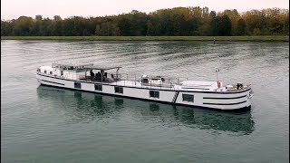 Péniche Freycinet  Rabelo  Sailing luxury barge [upl. by Ahtibbat976]