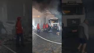 Princípio de Incêndio em caminhão em posto de gasolina em CanguçuRS [upl. by Obnukotalo361]