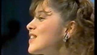 Les débuts de Lara Fabian 1986 Il y avait extrait [upl. by Prosperus]