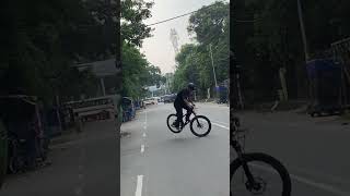 Endo Stoppie 😱 stoppie ytshorts cyclestunt [upl. by Errot]