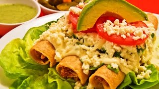 Comida Mexicana  Tacos dorados de pollo y papa  Receta muy fácil [upl. by Aidyl739]