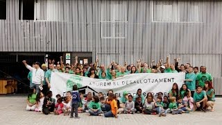 ATUREM EL DESALLOTJAMENT DEL BLOC DE SABADELL [upl. by Selina]