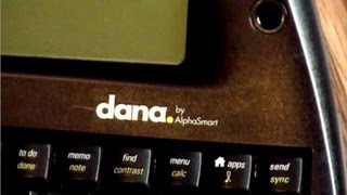 Alphasmart Dana Review [upl. by Hsaka]