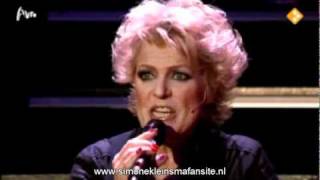 Simone Kleinsma Songbook  Omarm me VIDEO [upl. by Oriane]