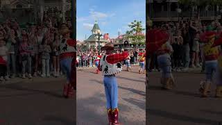 Parade  Disneyland Paris [upl. by Nelrah151]