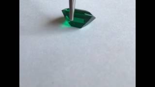 Muzo Emerald 10 Carat Insignificant Oil [upl. by Eriam]