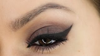 Easy Eyeliner Tutorial Using Eyeliner Stencils  Shonagh Scott  ShowMe MakeUp [upl. by Huntley]