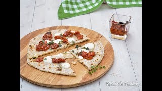 Piadina pizza  Idee per una cena veloce ma sfiziosa  Ricette che Passione [upl. by Onivag146]