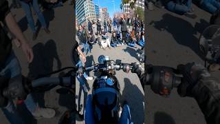 la GENTE CORTA la CALLE en BARCELONA motovlog manifestacion barcelona españa [upl. by Weaks]