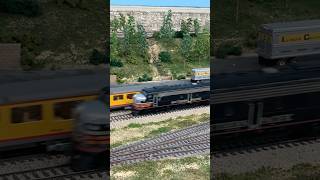 SP 6048 passing SOSAN yard funrun fun texas hoscale modeltrains sanantonio samra sp trains [upl. by Bergquist854]