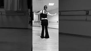 Cours de danse orientale sur Toulouse âœ¨ bellydance danseuse bellydancer danser [upl. by Wrdna]