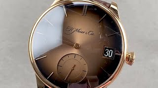 H Moser amp Cie Venturer Big Date 21000401 H Moser amp Cie Watch Review [upl. by Blondell]