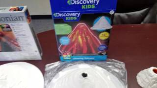 Volcano kit comparisons Smithsonian Discovery Kidzlabs National Geographic Smoothfoam review [upl. by Alisa126]