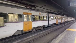 Renfe Rodalies 447 saliendo de BarcelonaSants hacia LHospitalet de Llobregat [upl. by Adnilre]