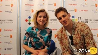 Ana de Armas y Martiño Rivas presentan Por un puñado de besos en el Festival de Cine de Málaga [upl. by Gorden]