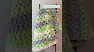 Bernat Baby Blanket Yarn Patterns 25 Free Crochet Blanket Patterns to Make crochet crocheting [upl. by Osnofledi]