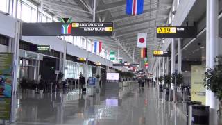 A tour of Dulles International Airports Main A and B terminals Part 1 [upl. by Eba]