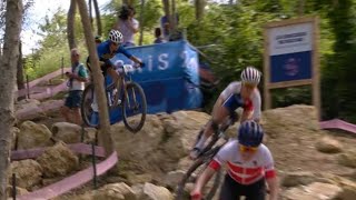 loana lecomte crash video  loana lecomte video  loana lecomte in womens olympic mountain bike [upl. by Lagas]