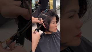 Dang Hieu Layer Bob Hair Cut  Kiểu tóc ngắn cho mặt tròndanghieuhairstylist layerbobhaircut [upl. by Assilev331]