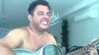 Bruno e Marrone voz e violão em casa  No Mesmo Lugar [upl. by Layman257]