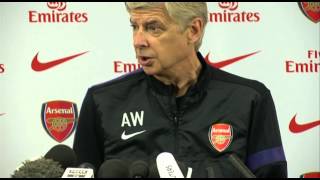 Arsene Wenger reaction to Van Persie move to Man Utd [upl. by Nylirak]