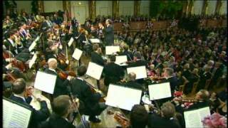 Nikolaus Harnoncourt and Vienna Philharmonic  New Years Concert 2001 [upl. by Bent]