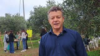 Camminata tra gli olivi al parco dellAlberghiero intervista a Michele Carafa [upl. by Nnylkcaj484]