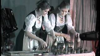 Monika Kahl amp Gisela Kahl playing Austrian Bells duett  Edelweiss [upl. by Suivatra832]