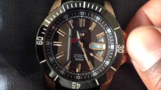 Seiko 4r36 automatic movement [upl. by Ylicec59]