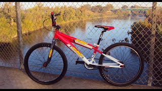 FMF 24 Pro BMX Cruiser [upl. by Hakvir359]