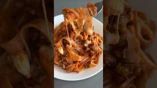 Pasta sugo al ragù e mozzarella🍝 pasta food foodie [upl. by Shippee]