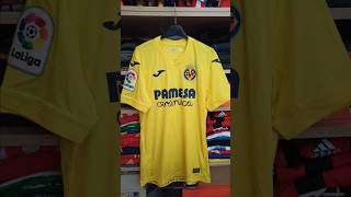 Una camiseta de fútbol HISTÓRICA 🔥 Así ganó el Villarreal su PRIMER título [upl. by Dirgis]