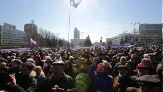 Thousands gather for proRussian rally in Donetsk [upl. by Wilcox]