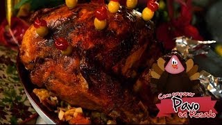 Pavo Relleno de Frutos Secos  Receta con un rico toque de vino rosado [upl. by Etteve]