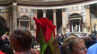 ROME FALLING ROSES IN THE PANTHEON PENTECOST SUNDAY 2017 [upl. by Avenej]