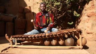 Balafon style quotSénoufoquot  Adama Diabaté  BaraGnouma [upl. by Naginnarb]