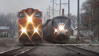 The most EPIC train race youll ever see Amtrak vs BNSF in Ottumwa IA 12914 [upl. by Evie]