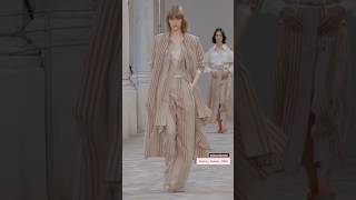 Alberta Ferretti Spring Summer 2025 en Milan Fashion Week fashionevent [upl. by Hax]