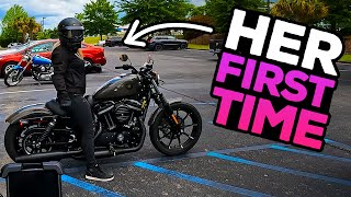 Her First Time Riding a Harley Davidson Iron 883 2022 [upl. by Mayram]