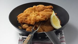 Rezept Original Wiener Schnitzel  DER Wiener KüchenKlassiker  ganz einfach selbst gemacht [upl. by Dyal]