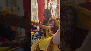 🥰Anjum fakih shrishti dance in shraddha arya mehndi ceremony ❤️😍 dance [upl. by Avictor925]