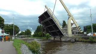 Brugopening Brug 8 Rijkevorsel Ophaalbrug Pont Basculant Drawbridge Klappbrücke [upl. by Grider507]