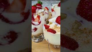 Deliciosas fresas con crema receta fácil [upl. by Eednyl]