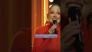 Carolin Kebekus  Der Hamster Ist Leider Tot Official Vertical Video carolinkebekus show shorts [upl. by Valda]