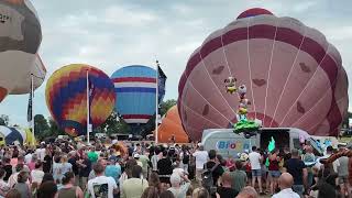 Ballonfestival Grave 2024 sfeerimpressie hot air balloons [upl. by Dlopoel]