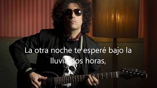 Andrés Calamaro  Mil horas LETRA [upl. by Cariotta]