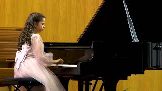 Martina Meola  11 anni  Piano Recital [upl. by Ddal507]