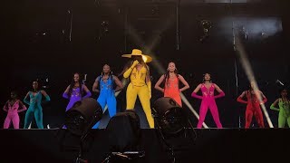 Beyoncé  Formation  Run The World Global Citizens Festival Johannesburg SA 1222018 [upl. by Jaye670]