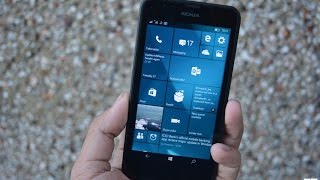 A quick look at Windows 10 Mobile Build 10581 [upl. by Hussey]